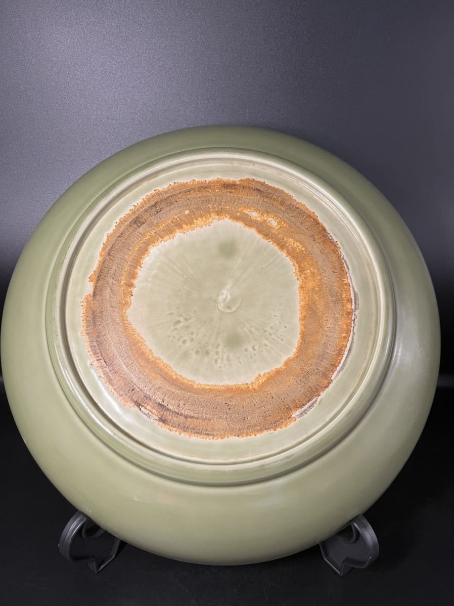 明 龍泉窯大皿 箱付 明時代 龍泉窯 龍泉窯青磁大皿 米色青磁