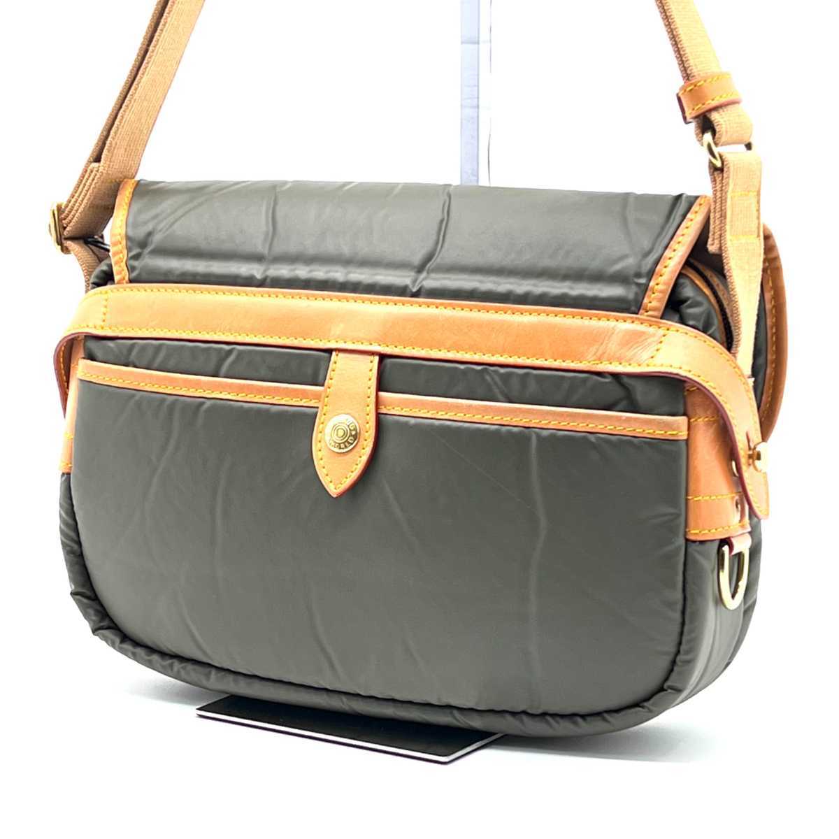 未使用級 定価14万 HUNTING WORLD ハンティングワールド バチュー  