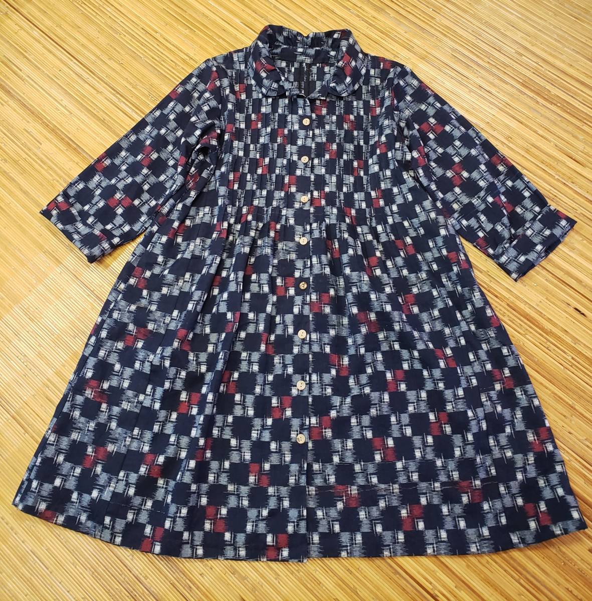 m0317 着物リメイク 木綿 古布 絣 昔柄 藍染め ゆったり前開き  