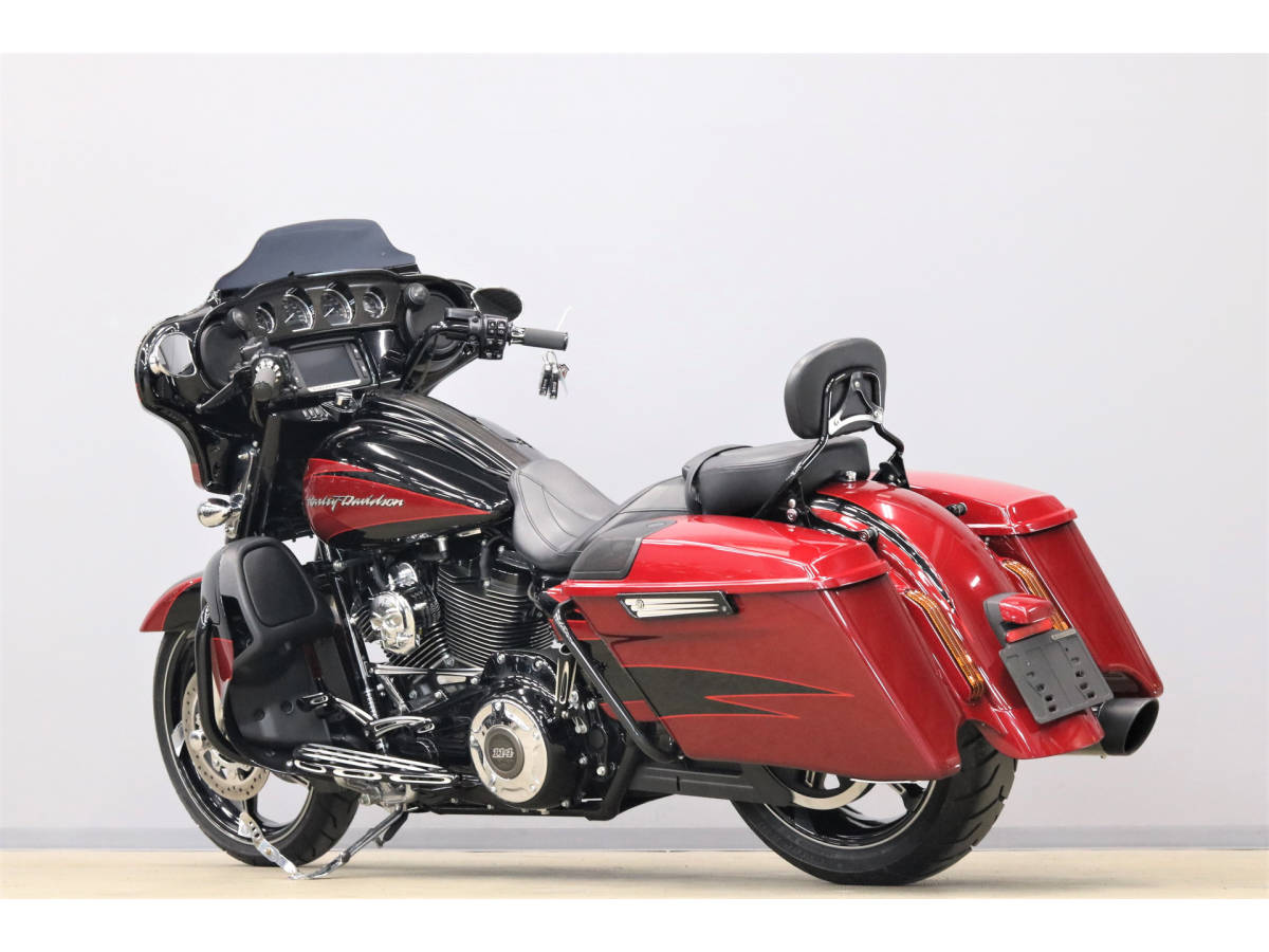 ハーレー 2017y FLHXSE ストリートグライド CVO 114ci 1868cc 低走行 