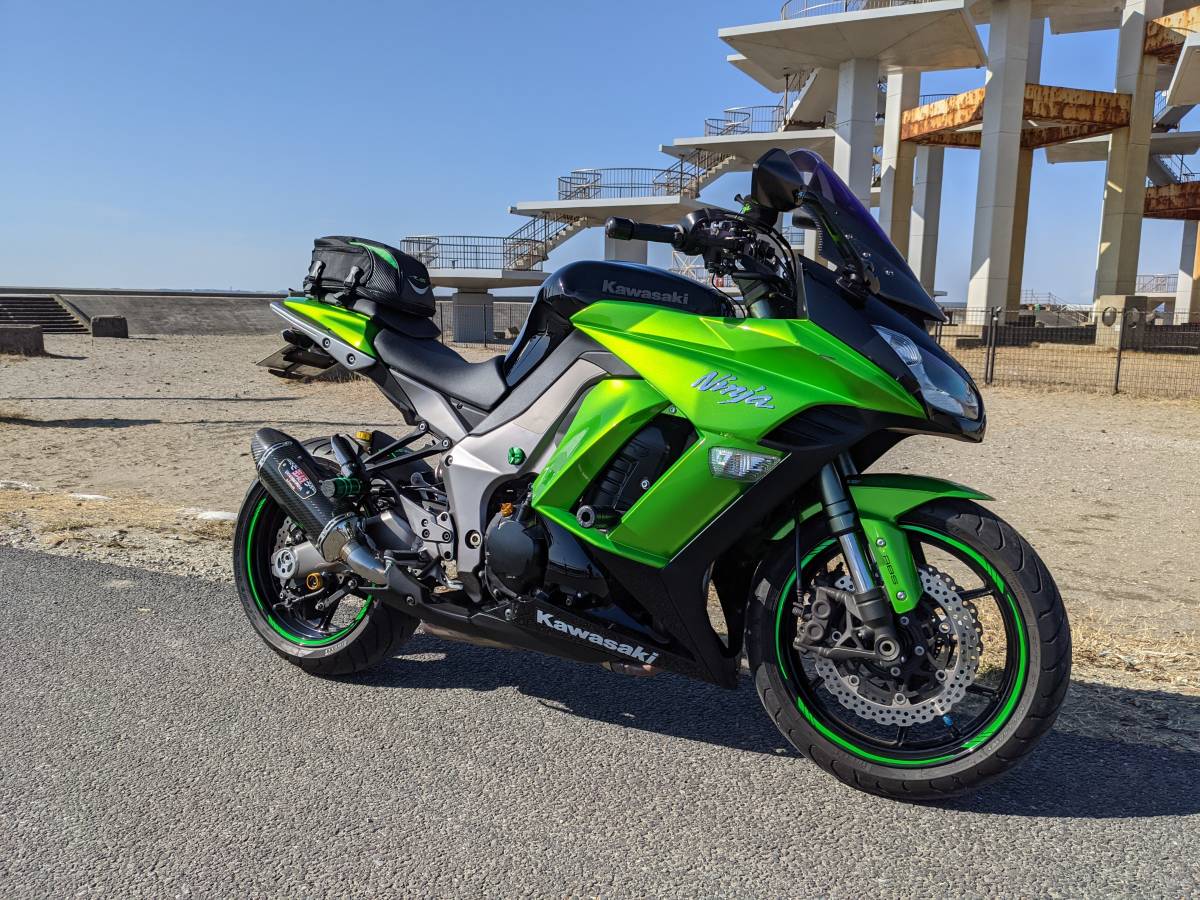 Ninja1000 11～16年 マジカルレーシング カーボントリムバイザー