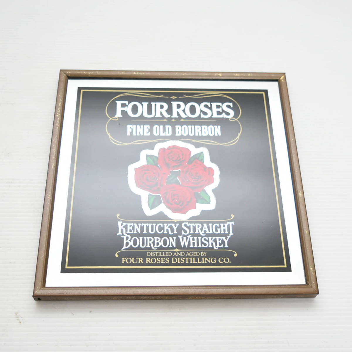 Four Roses Bourbon パブミラー Small - | Batch Barrel – Kentucky