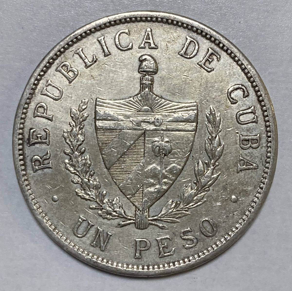 キューバ共和国 1ペソ⁄大型銀貨 1933年銘⁄銀900⁄26.7295⁄Gマーク 美品