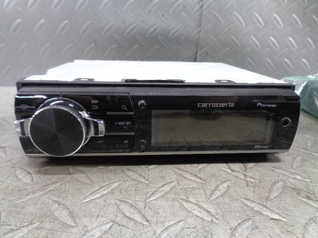 B38☆ カロッツェリア Carrozzeria DEH-970 オーディオ CD/USB/FM/AM