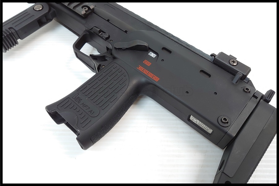 東京マルイMP7(ブラック) 東京マルイ ブラック MP7A1 マガジン3本付き