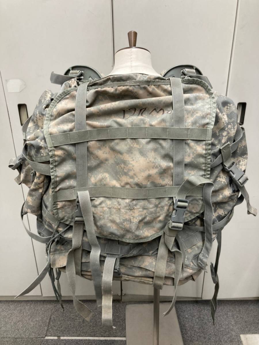 MOLLE II 米軍放出品 フィールドパック ACUデジタルカモ ラージ
