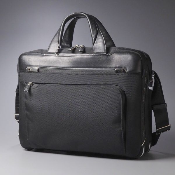 中古品）TUMI ビジネスバック アライブソーヤーブリーフ （GK3704  