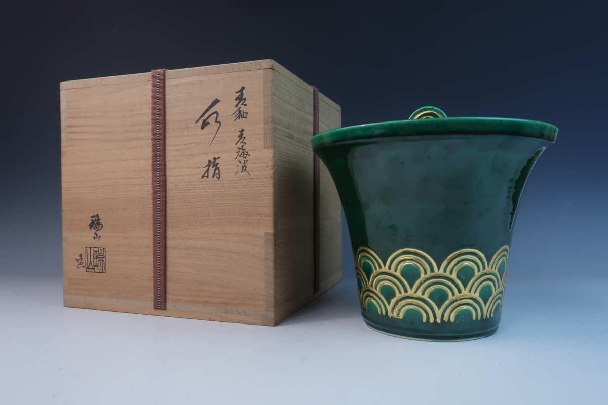 茶道具　加賀瑞山造　土耳古釉　青海波文　手桶茶入　共箱　V　8959 萬古焼 加賀瑞山 青釉金彩 青海波文 水指 水差 水器 共箱 無傷 共箱