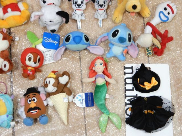 1円～ まとめ売り! ディズニー ぬいぐるみバッジ/ぬいぐるみストラップ