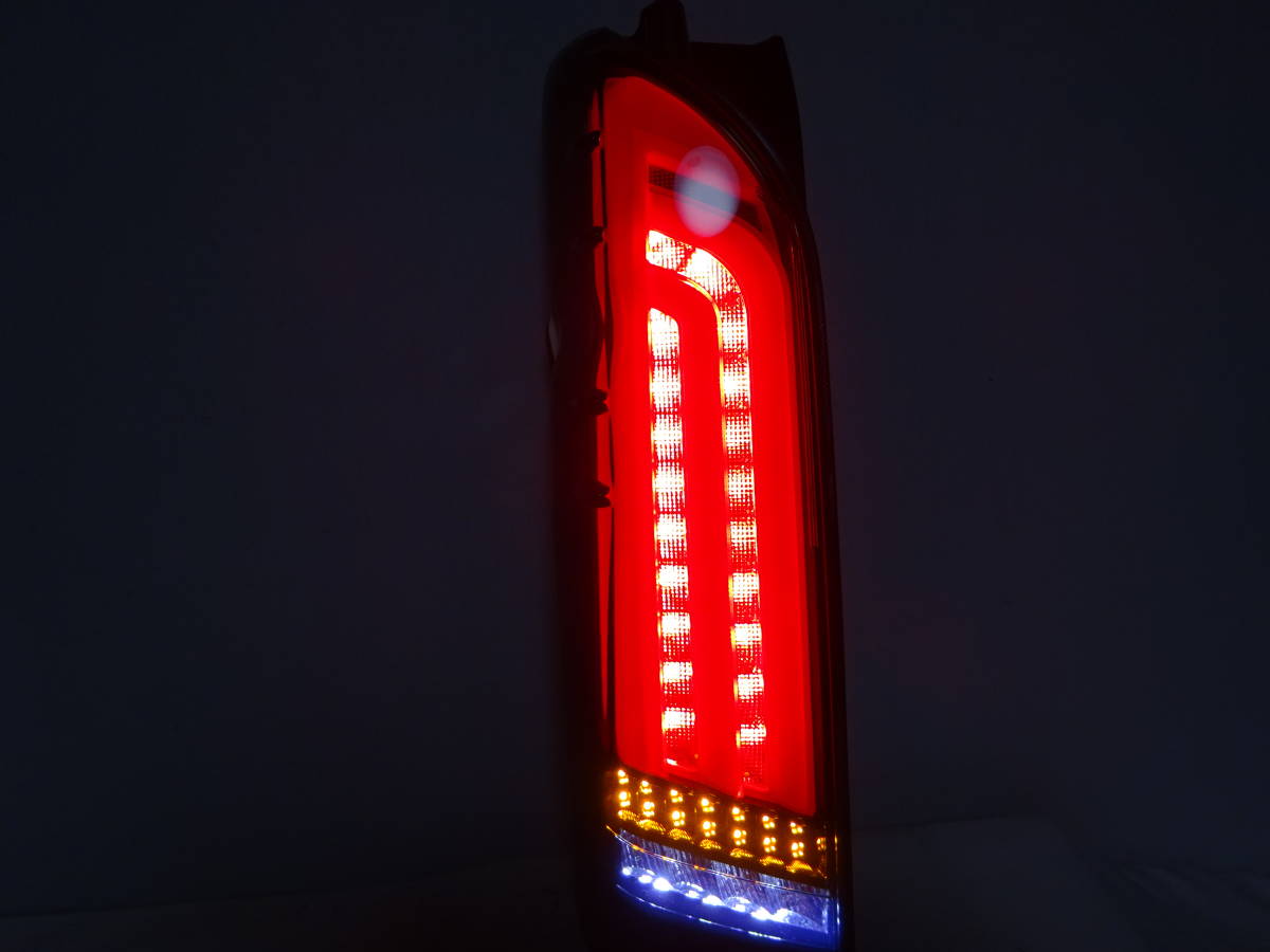 美品 未使用品 ハイエース 200 Valenti ヴァレンティ JEWEL LED 