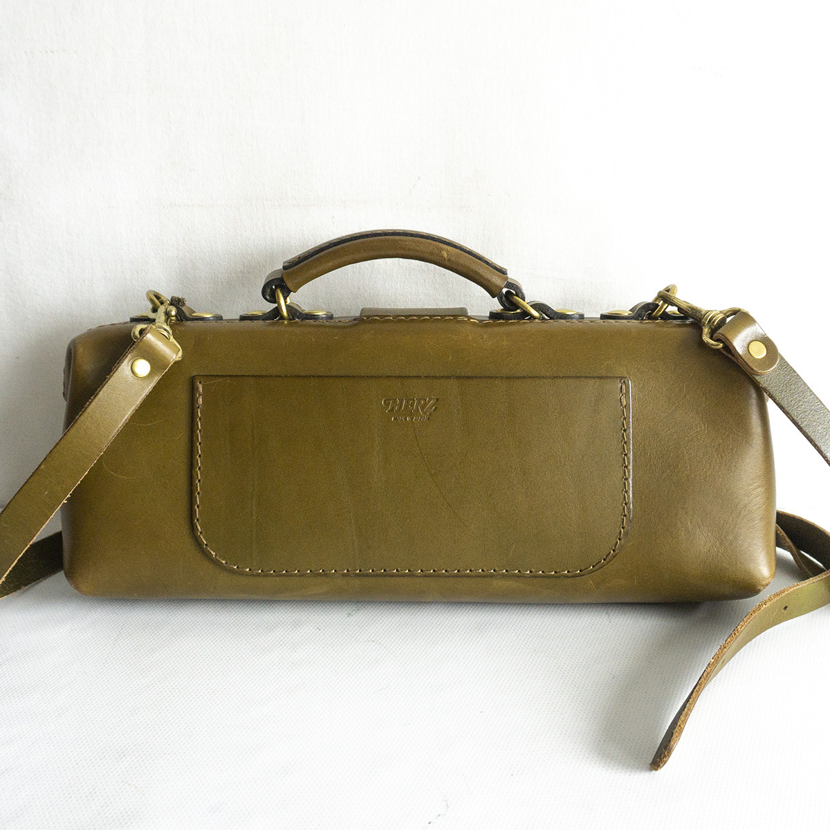 美品】 HERZ 【2WAY ミニドクターバッグ】 レザー ショルダー バッグ 