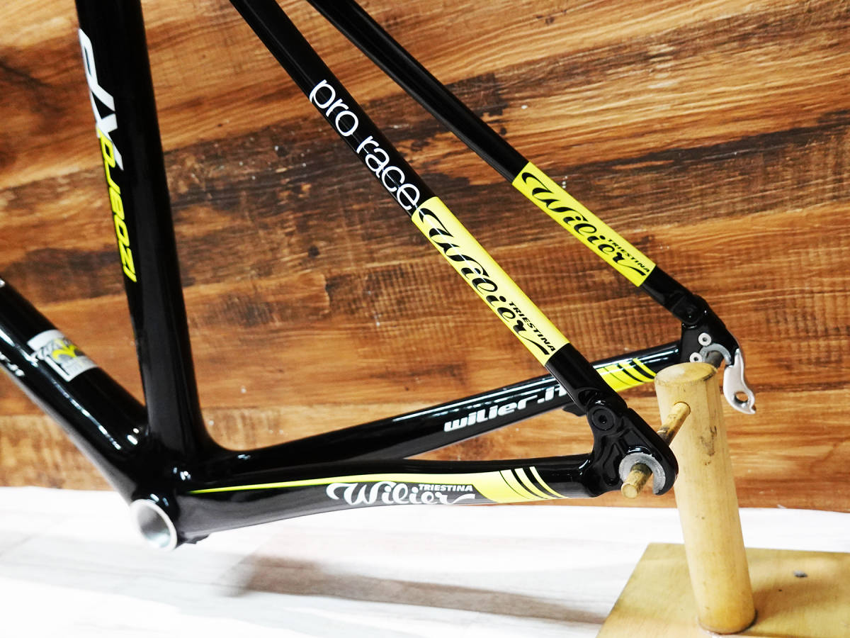 美品 Wilier IZOARD XP PRO RACE FULL CARBON フレーム RITCHEY COMP 