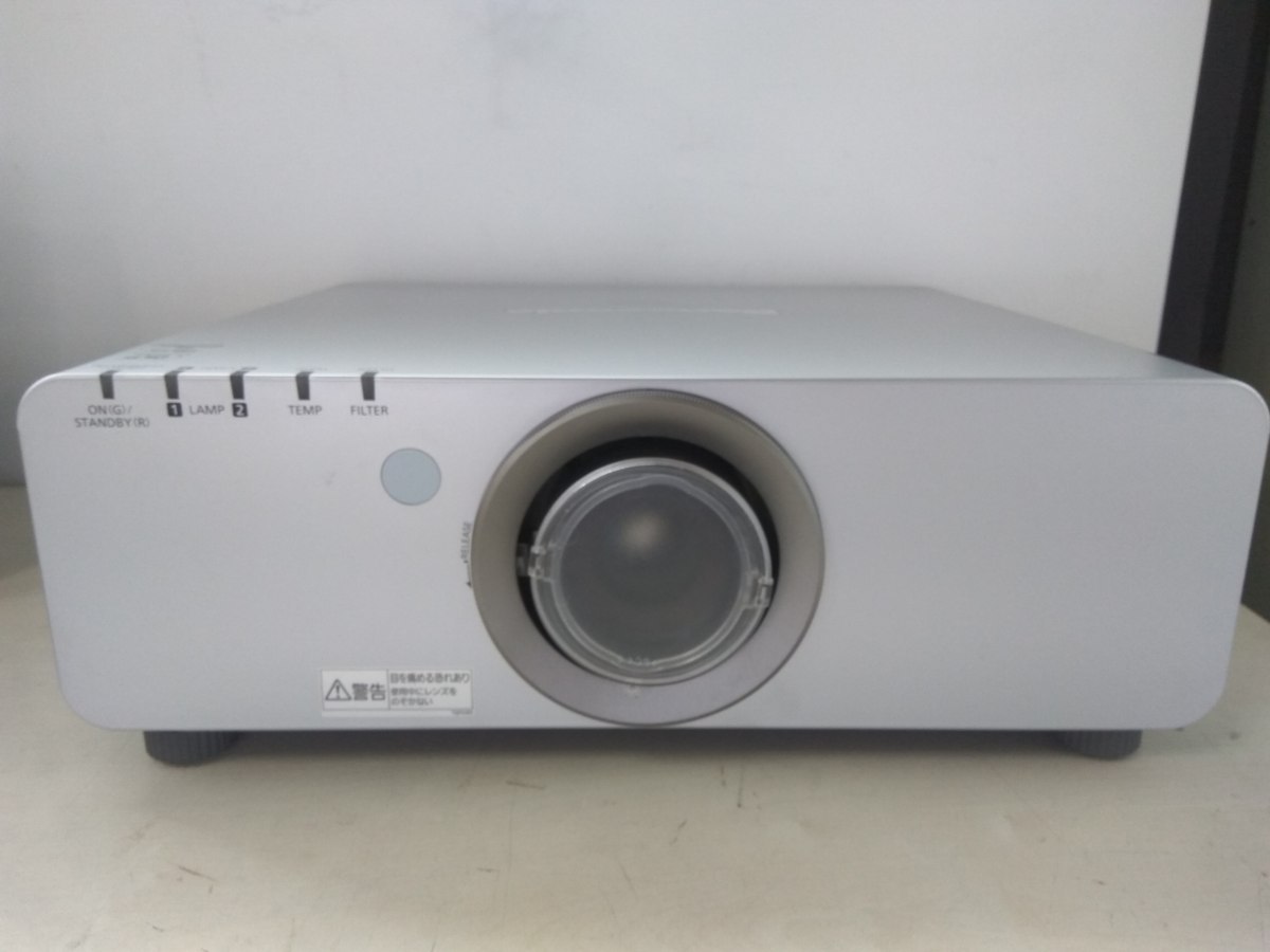 埼玉発】【Panasonic】 プロジェクター PT-DX610S 6500lm スタンダート