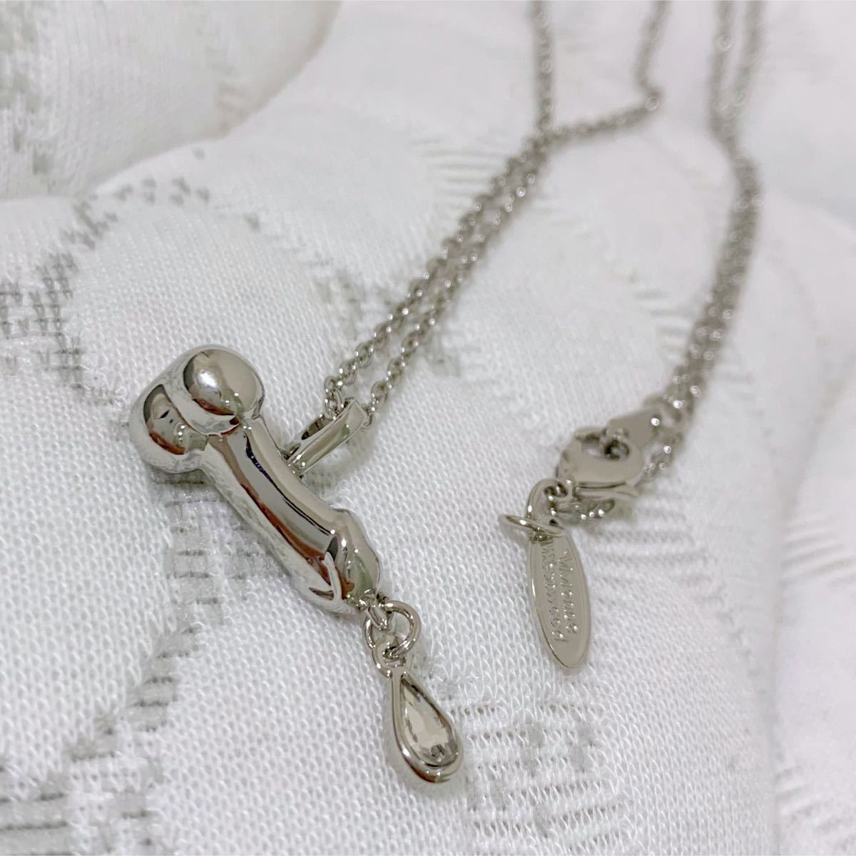 Vivienne Westwood ヴィヴィアンウエストウッド シルバー ネックレス ヴィヴィアン シルバーネックレス メンズ モチーフ パンク Punk ネックレス ペンダント チョーカー 売買されたオークション情報 Yahooの商品情報をアーカイブ公開 オークファン Aucfan Com