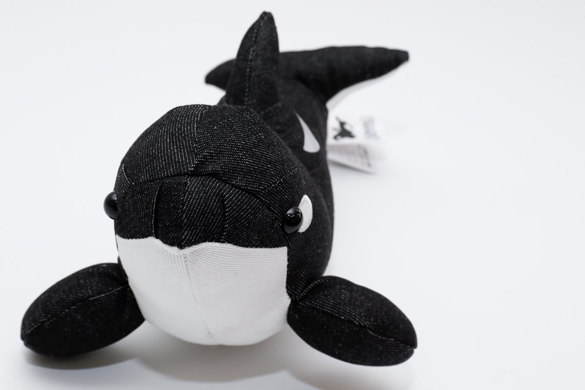 鴨川シーワールド限定ぬいぐるみ デニムシャチ その他 売買されたオークション情報 Yahooの商品情報をアーカイブ公開 オークファン Aucfan Com