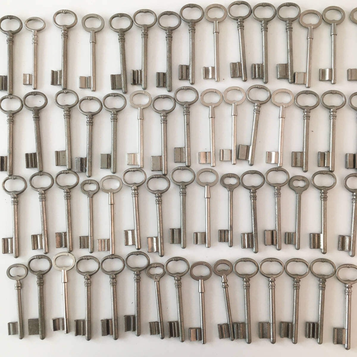 【アンティークキー A B C】3点 おまとめ 古鍵 フランス インテリア フランス 鍵 2026年最新Yahoo!オークション アンティークキー