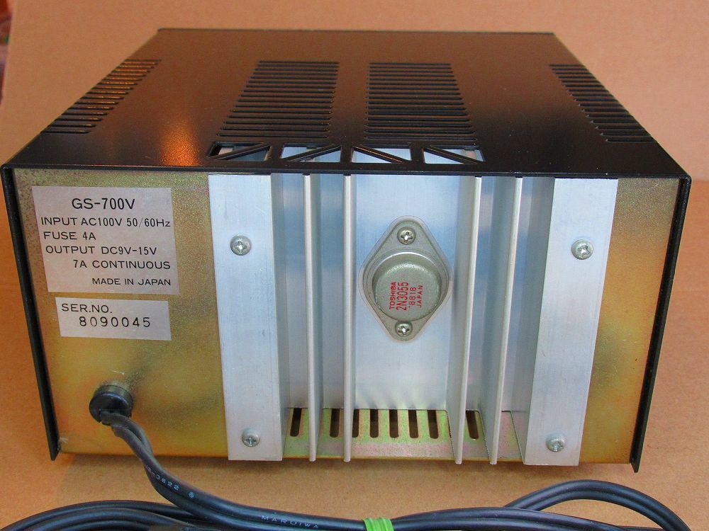 第一電波工業 GS-700V DC9V～15V可変 7A 直流安定化電源 DIAMOND 中古