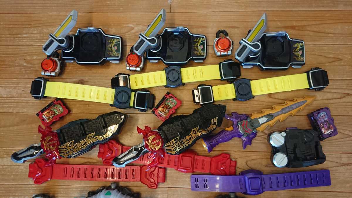 大量！】仮面ライダー DX変身ベルト18本&標準付属パーツ大量セット 