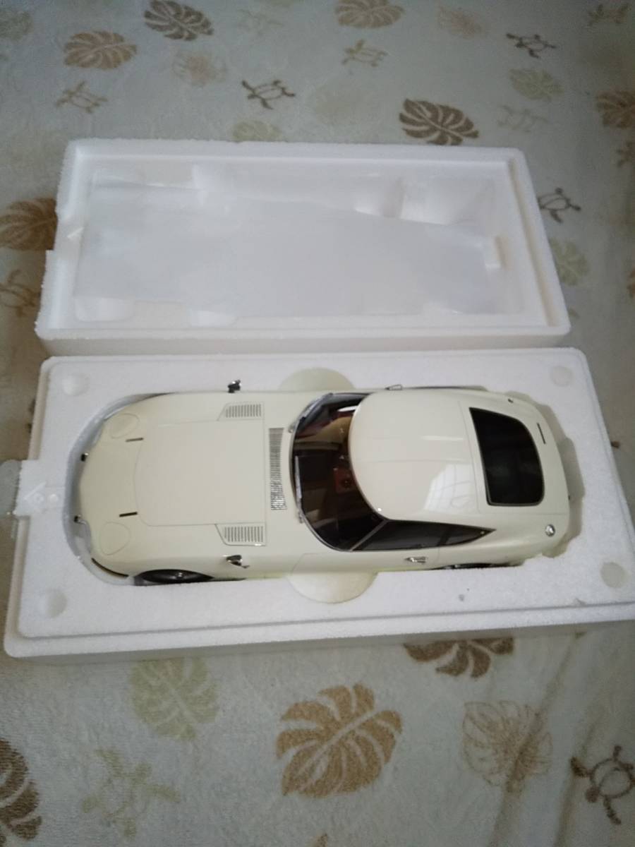 2000GT 1⁄12 TOYOTA Toyota Kyosho | ホワイト : トヨタ samurai