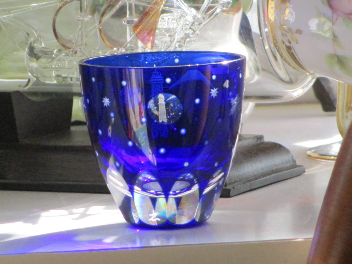 江戸切子 東京スカイツリーぐい呑み 冬 雪化粧 大久保忠幸作 ぐい呑み 売買されたオークション情報 Yahooの商品情報をアーカイブ公開 オークファン Aucfan Com