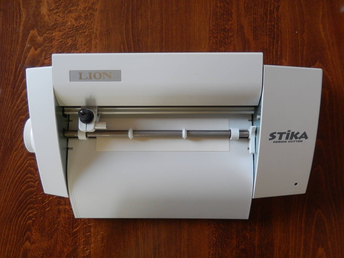 ライオン事務器 ステカ Roland SV-8L デザインカッター 本体 ステカ SV-8L カッティングマシン ローランド STIKA デザインカッター