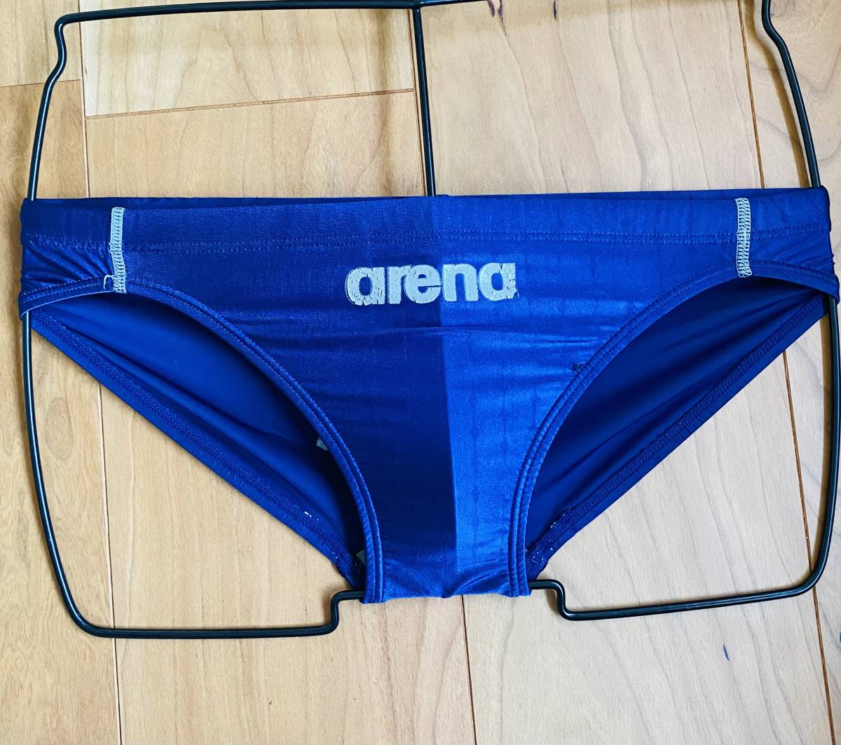 arena / NUX / ニュークス リミック / ARN-6015N / ネイビー / Sサイズ / 光沢 / アリーナ / 競パン Vパン 競泳水着 水泳部