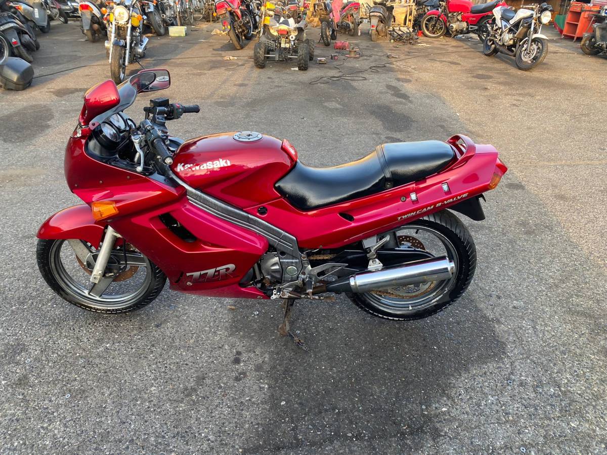 KAWASAKI ZZR250 カワサキ 250cc 【公式通販】