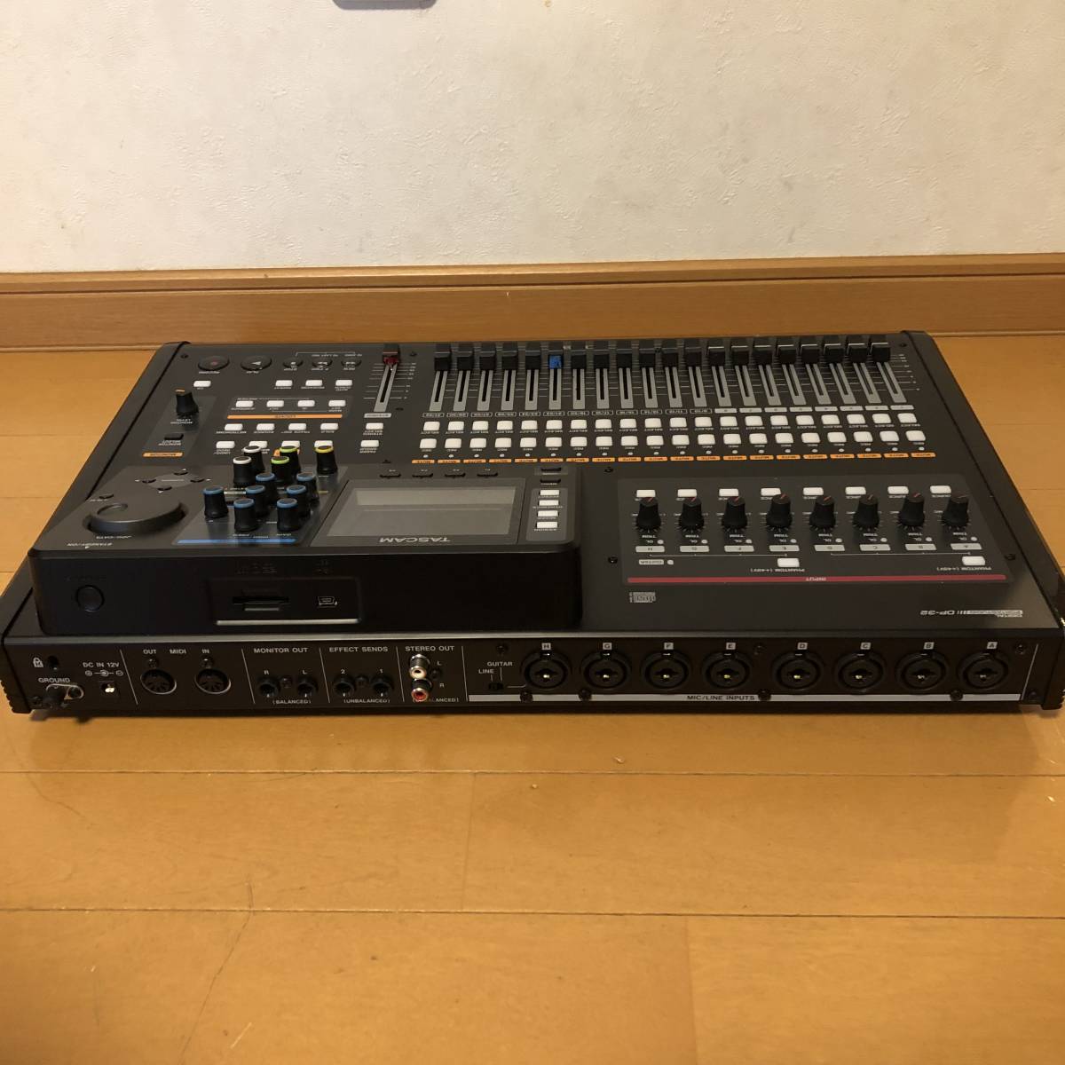 タスカム マルチトラックレコーダー TASCAM DP-32 TASCAM | 32トラック