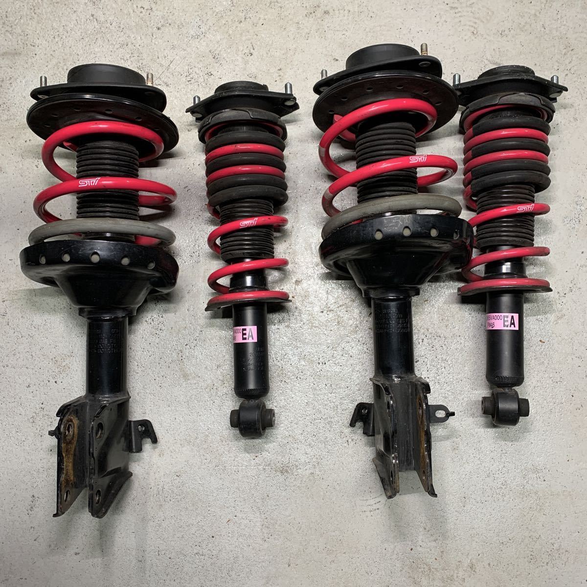 人気 WRX STI 純正サス スバル インプレッサ ローダウン(サスペンションキット（一式）)｜売買されたオークション情報、yahooの商品情報をアーカイブ公開 - オークファン サスペンションキット（一式）