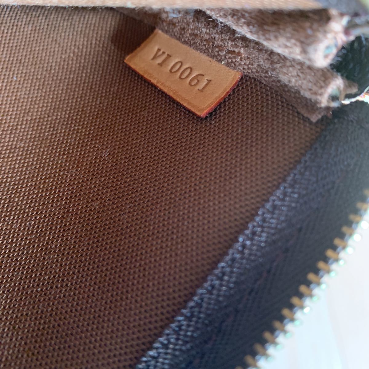 ルイビトン　アクセサリーポーチ ルイヴィトン アクセサリーポーチ モノグラム VUITTON)ルイ・ヴィトン M51980 M60245