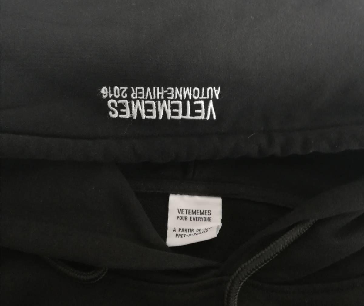 公式パロディ】Vetememes ヴェトモン METAL HOODIE フーディーパーカー 
