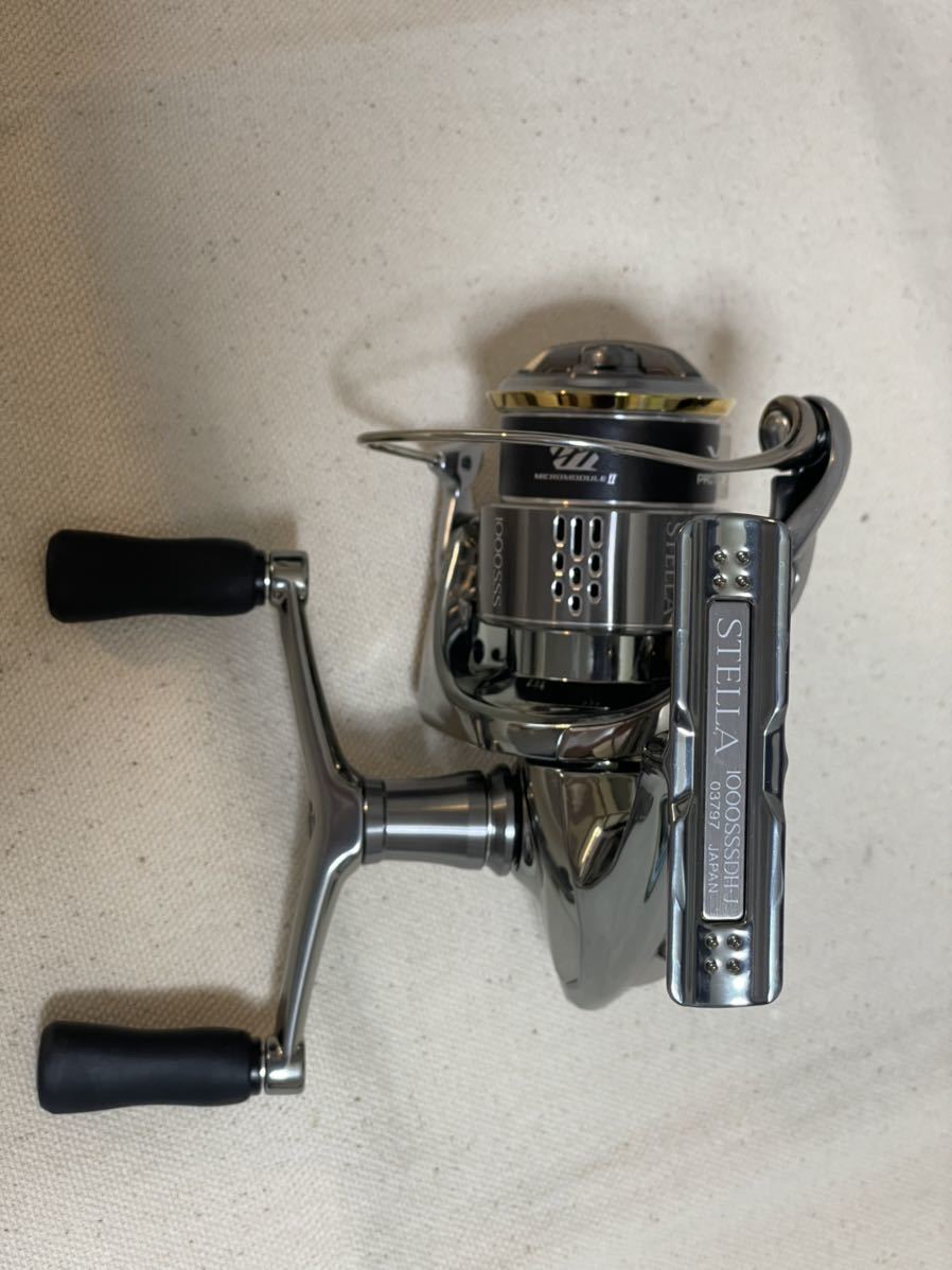 1000SSSDH 18ステラ 0 ステラ 公式通販 シマノ シマノ(SHIMANO) OＨ済希少ヴィンテージ 美品18ステラ スピニングリール SHIMANO | 超美品 1000SSSDH-J｜Yahoo!フリマ（旧PayPayフリマ） ダブルハンドル STELLA