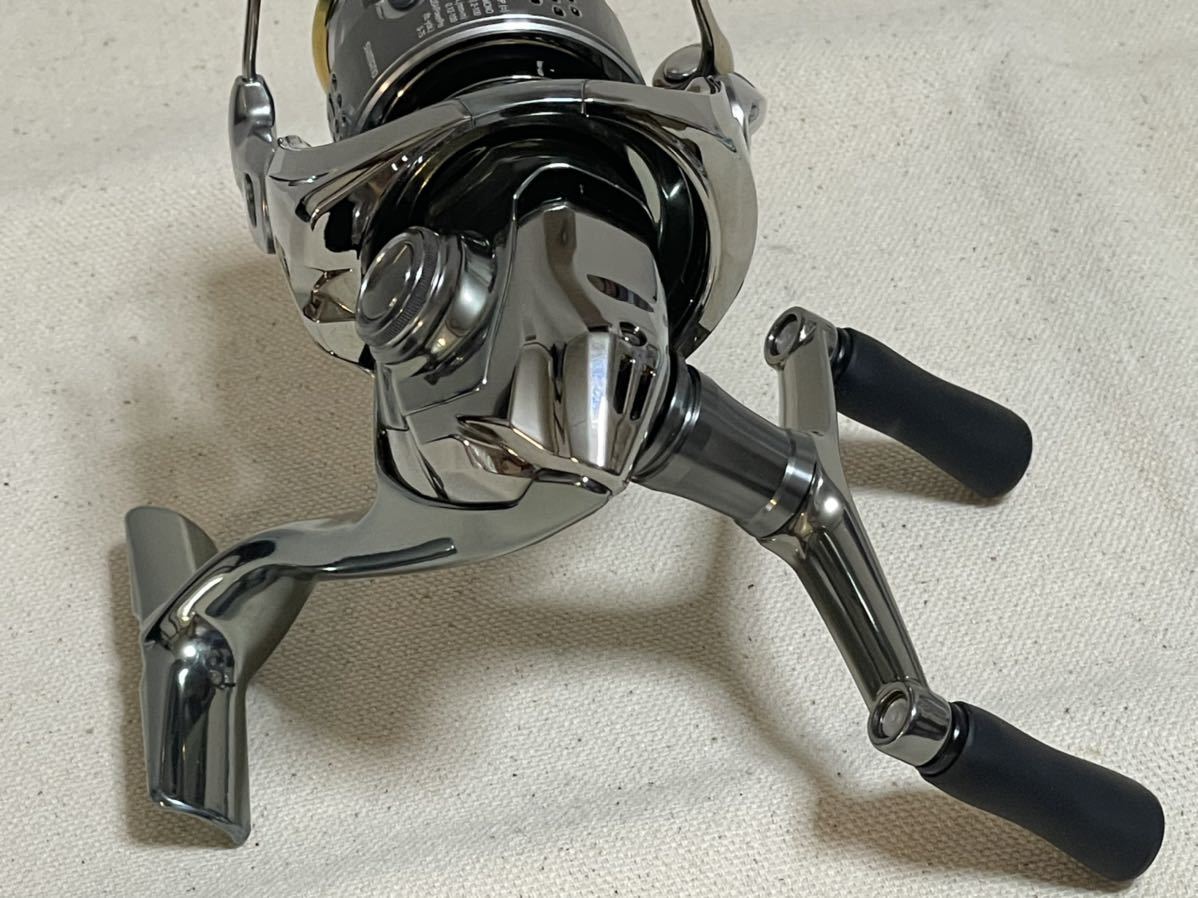 1000SSSDH 18ステラ 0 ステラ 公式通販 シマノ シマノ(SHIMANO) OＨ済希少ヴィンテージ 美品18ステラ スピニングリール SHIMANO | 超美品 1000SSSDH-J｜Yahoo!フリマ（旧PayPayフリマ） ダブルハンドル STELLA