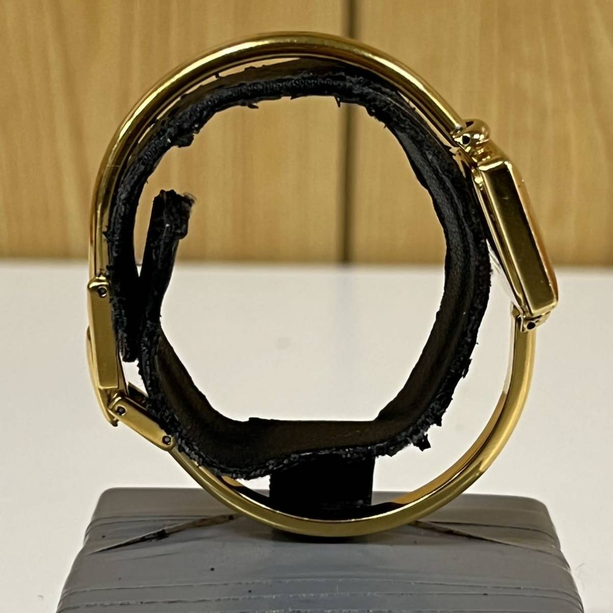 1円~【電池交換済み】GUCCI グッチ 1900L バングルウォッチ クオーツ