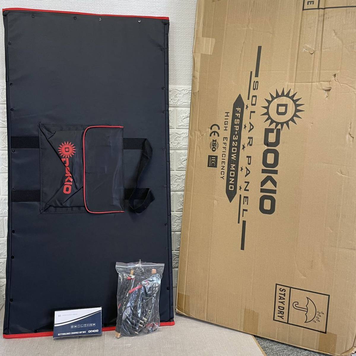【最安値，低価】 DOKIO ソーラーパネル 300W 18V 大容量 折り畳み式 単結晶 5種DCプラグ USB出力 スマホ 12Vバッテリー ポータブル電源対応 格安(ソーラーパネル、太陽電池)｜売買されたオークション情報、yahooの商 ソーラーパネル、太陽電池