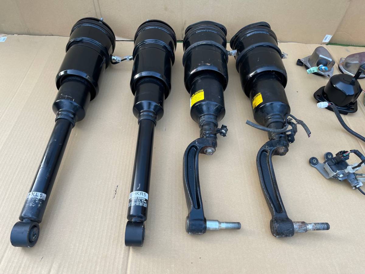 ◇ レクサス LS600H UVF45 HV 後期 純正 エアサス サスペンション 一台