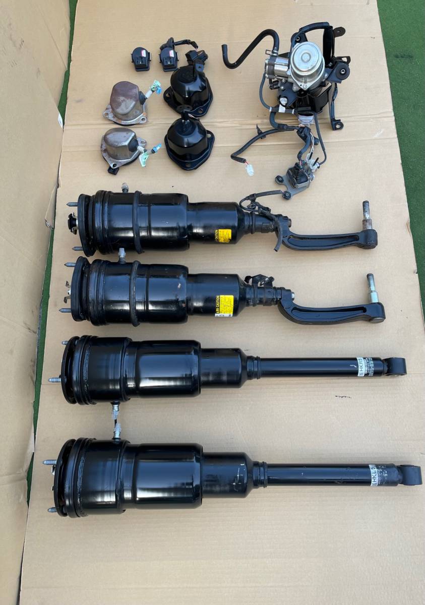 ◇ レクサス LS600H UVF45 HV 後期 純正 エアサス サスペンション 一台