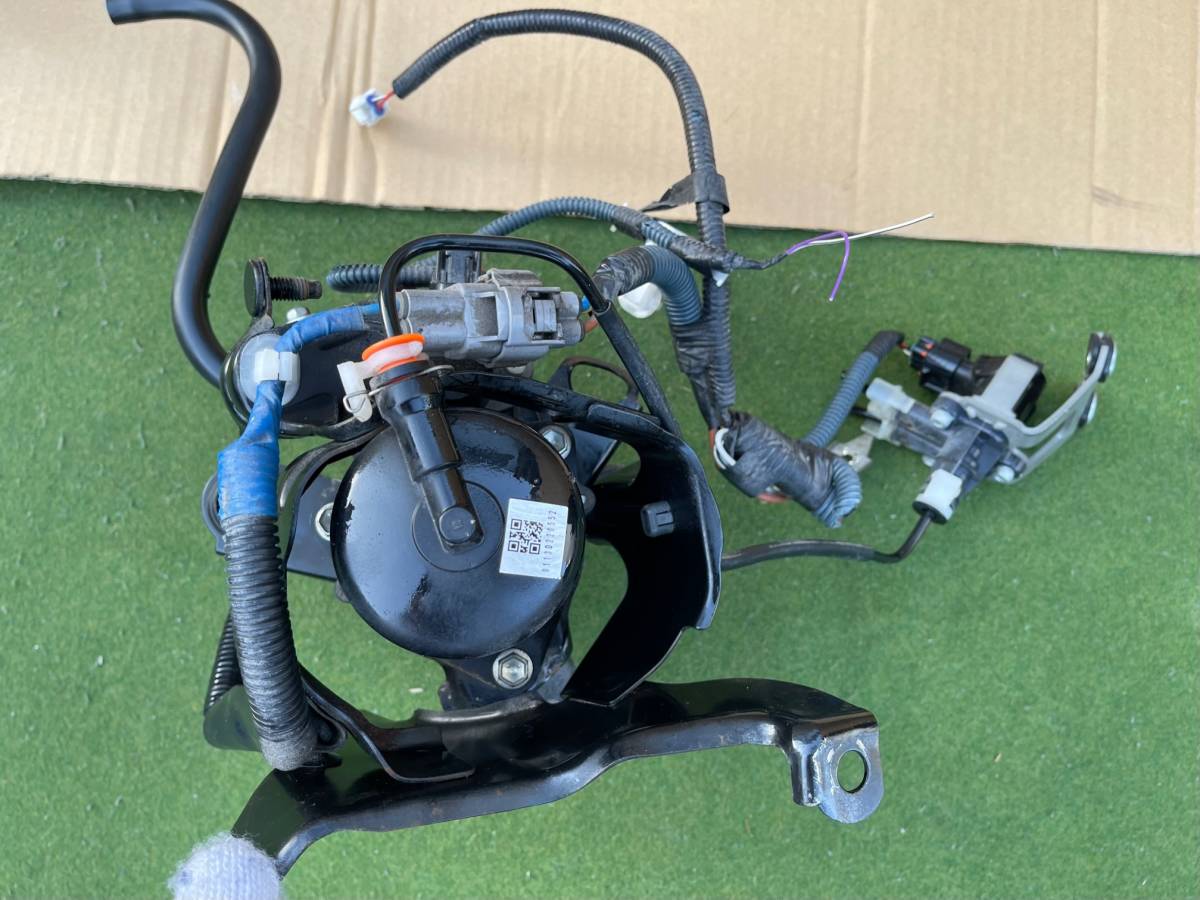 ◇ レクサス LS600H UVF45 HV 後期 純正 エアサス サスペンション 一台