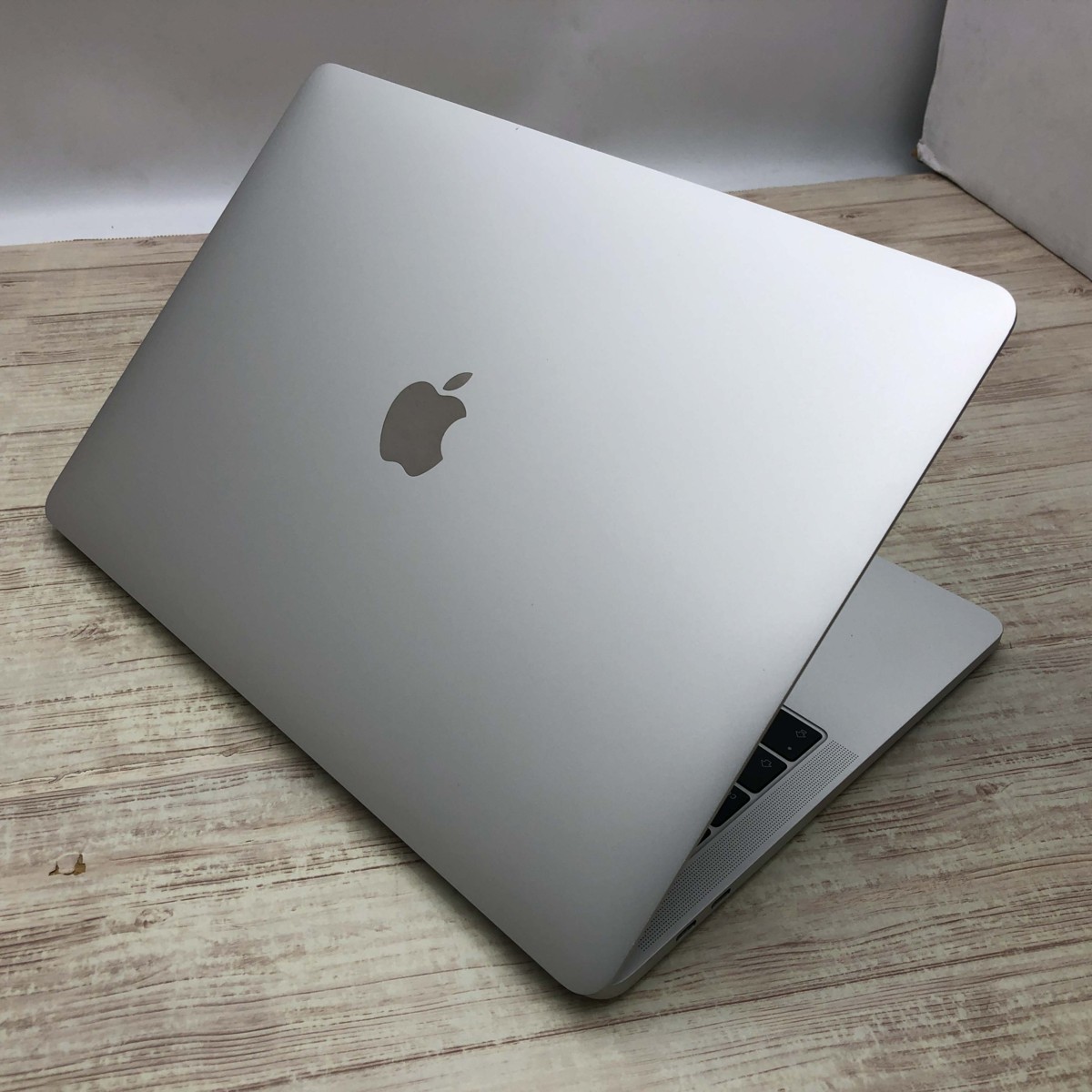 Apple MacBook Pro 13inch 2019 Two Thunderbolt 3ports A2159 Core i7