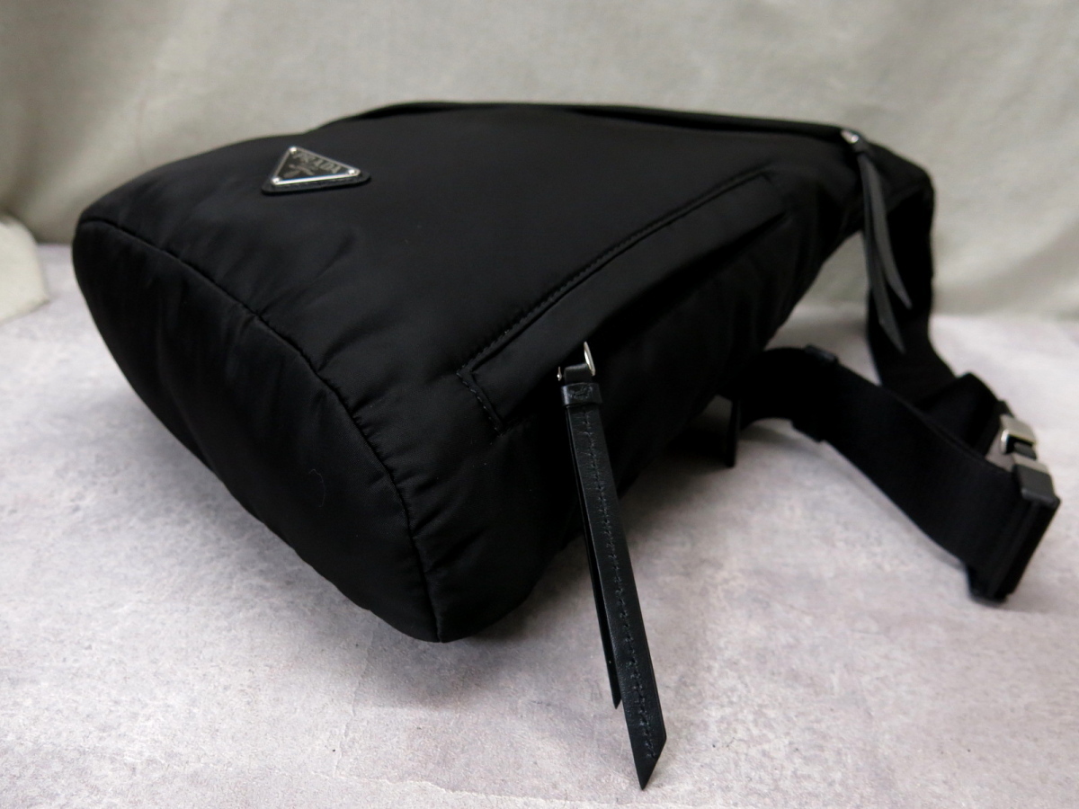 超美品○新品同様○PRADA プラダ○RE-NYLON 2VZ092○現行品 21年12月 