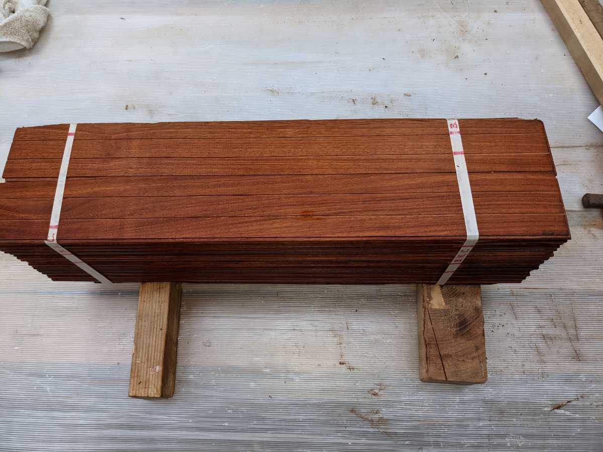 希少種。カリン無垢フローリング。無塗装品。 カリン（本花梨）商品