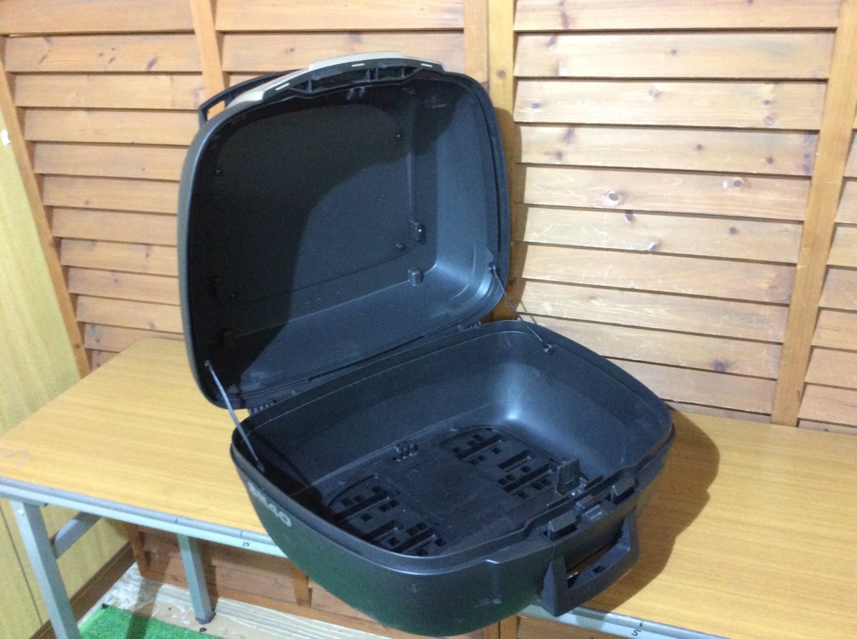 SH40 トップケース SHAD CARGO | 無塗装ブラック リアボックス 