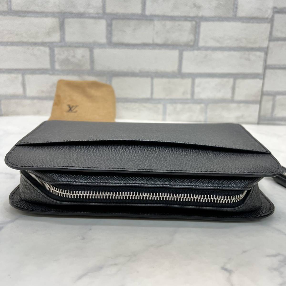 極美品 ルイヴィトン LOUIS VUITTON タイガ バイカル セカンドバッグ 