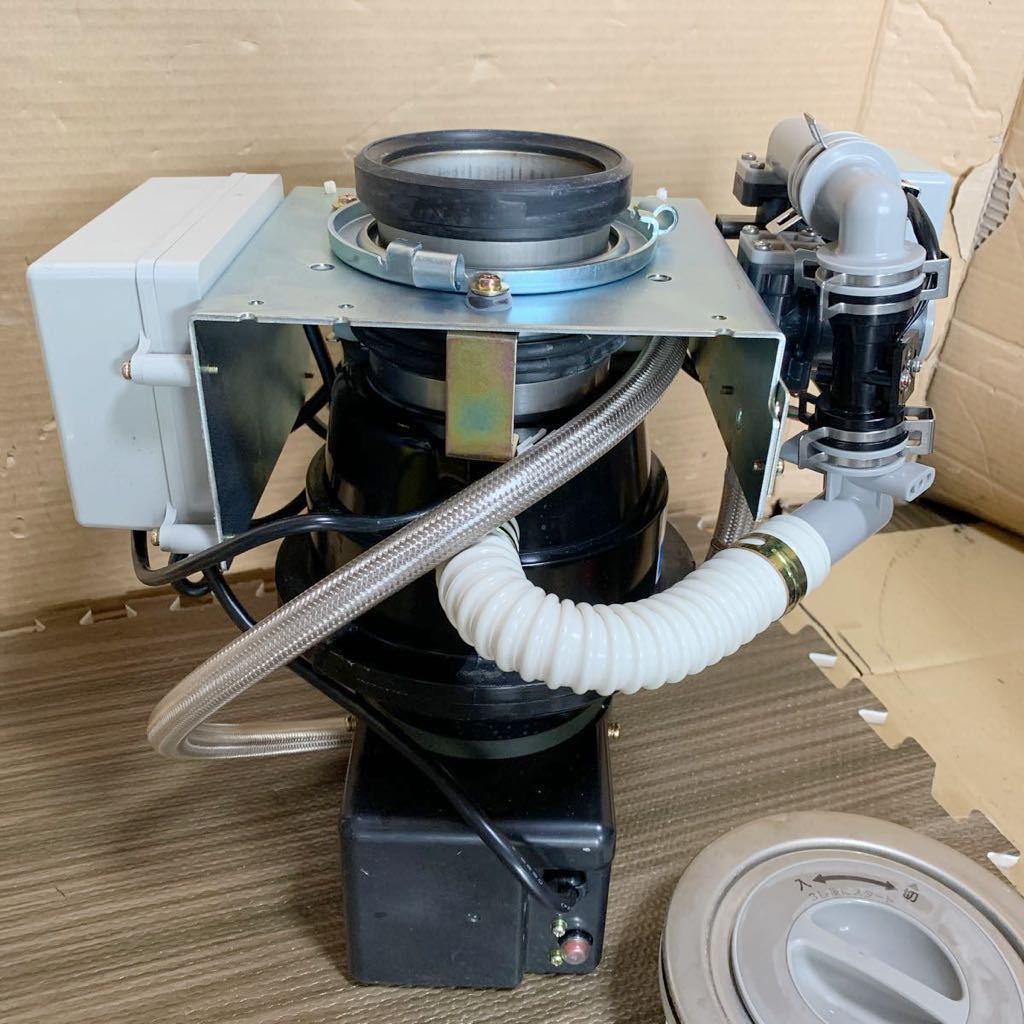 あ-3257）TOTO ディスポーザー 中古現状品 写真のみ | ディスポーザー修理・交換事例 TOTO 自宅のディスポーザーをＤＩＹで交換しました。 TOTO製品メンテナンス(故障・修理)｜ディスポーザーは日本エスコ 世界に広がるTOTOのアフターサービス――ウォシュレットから始まる45年間