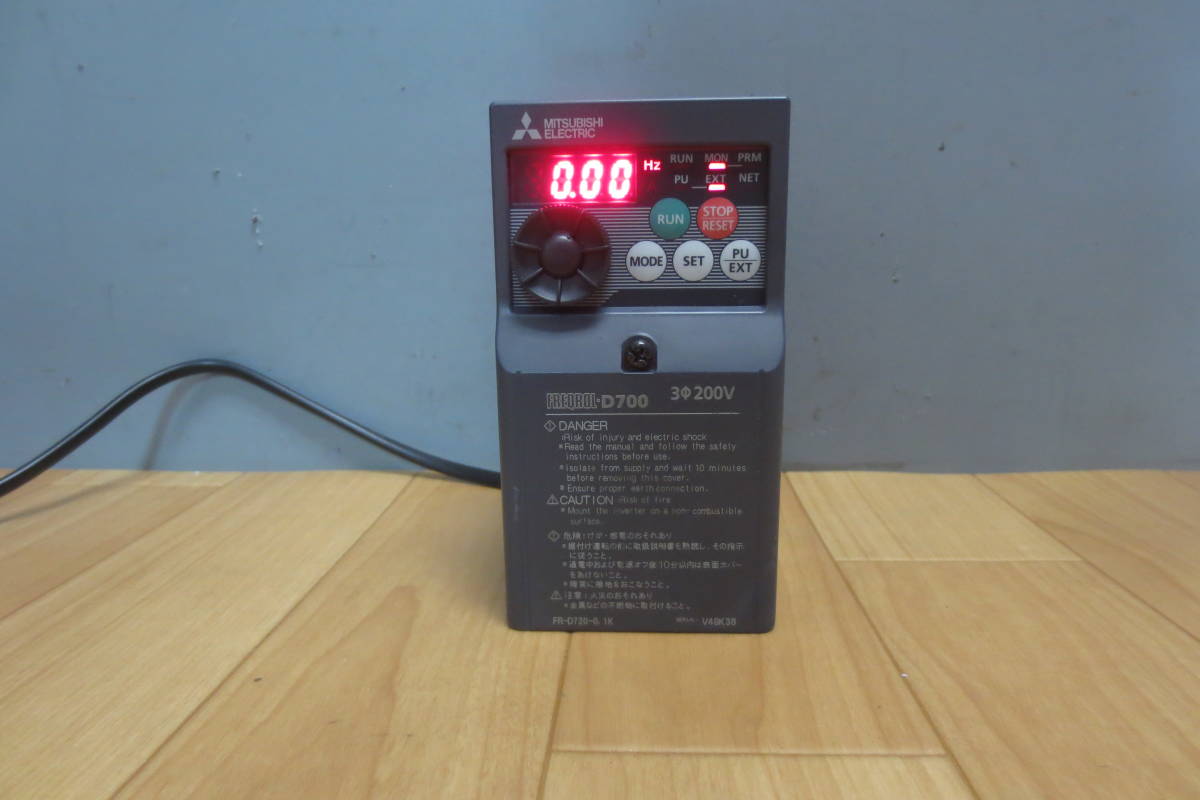 三菱電機 MITSUBISHI FR-D720-0.1K インバータ 511111三菱インバータ