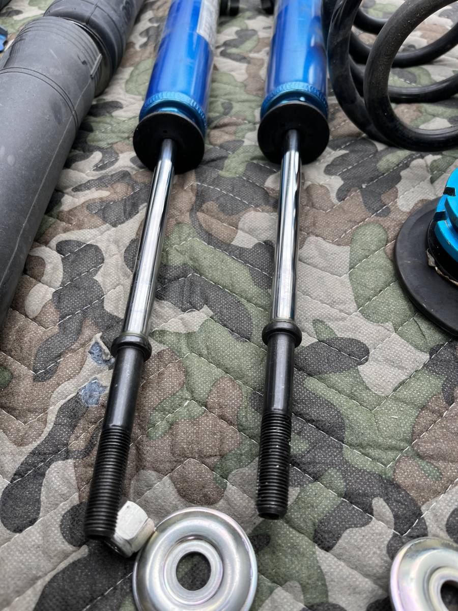 Cusco 車高調 Mzspeed オリジナル車高調 80 ノア 固着なし 超 オイル漏れなし Voxy ヴォクシー エスクワイァ Toyota トヨタ サスペンションキット 一式 売買されたオークション情報 Yahooの商品情報をアーカイブ公開 オークファン Aucfan Com