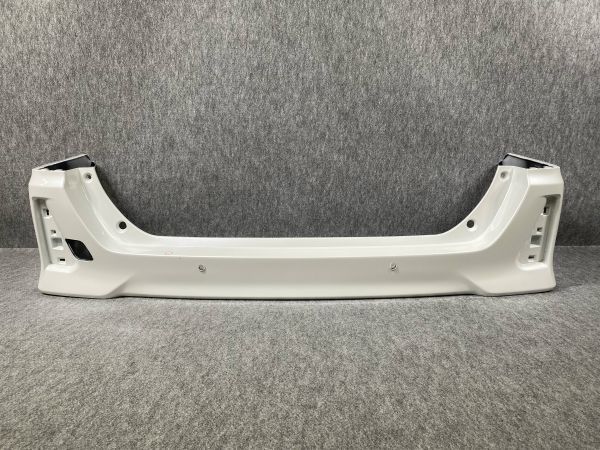 13234 美品/きれい ノア/ヴォクシー ZRR80W/ZWR80W 純正 リアバンパー 