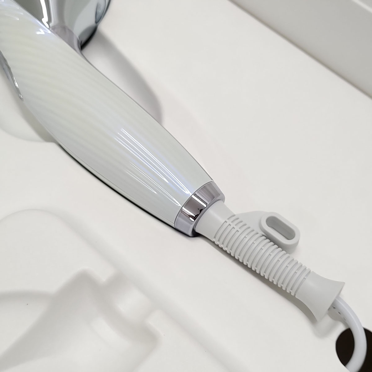 ReFa BEAUTECH DRYER RE-AN-03A R82385843 eBay 【中古・未使用品】エムティージー ReFa BEAUTECH DRYER PRO ビューテック ドライヤー プロ ホワイト RE-AJ02A MTG