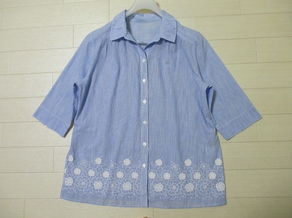 レリアン Leilian シャツ トップス 13+ 日本製 大きいサイズ レリアン*Leilian 大きいサイズ13号 刺繍ストライプシャツブラウス