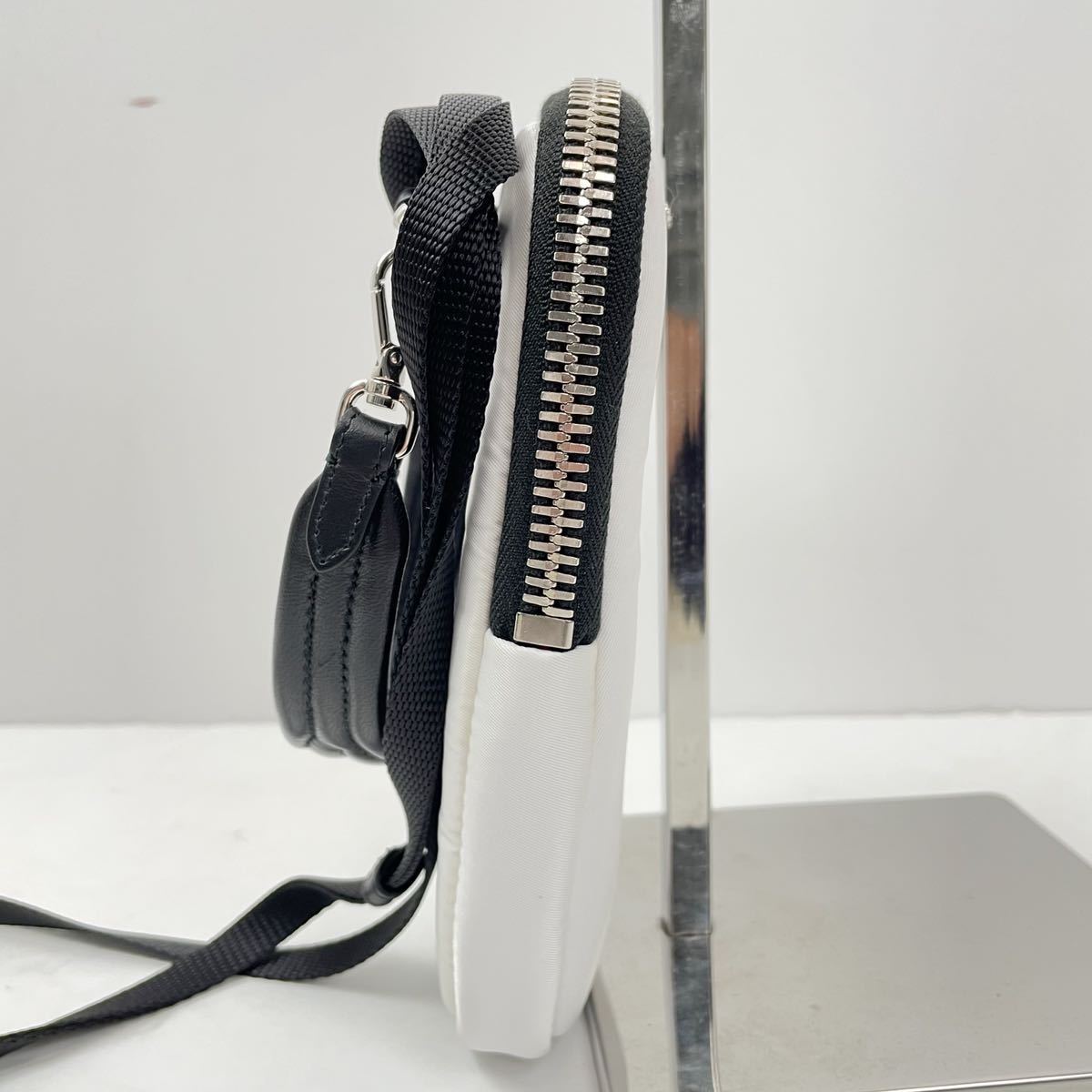 ✨未使用級✨PRADA プラダ デニム ポーチ 三角ロゴ 1円 未使用級